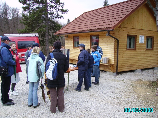 Gasilskl šank na polžovem.