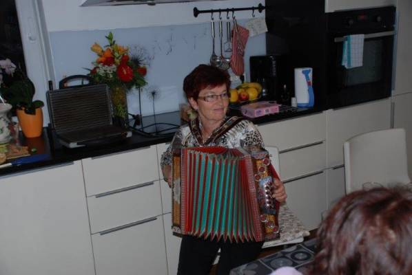 Milena in Čebelar.jpg