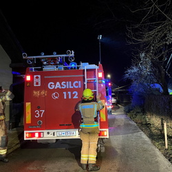 31.12.2025 - Požar v kleti v Mengšu